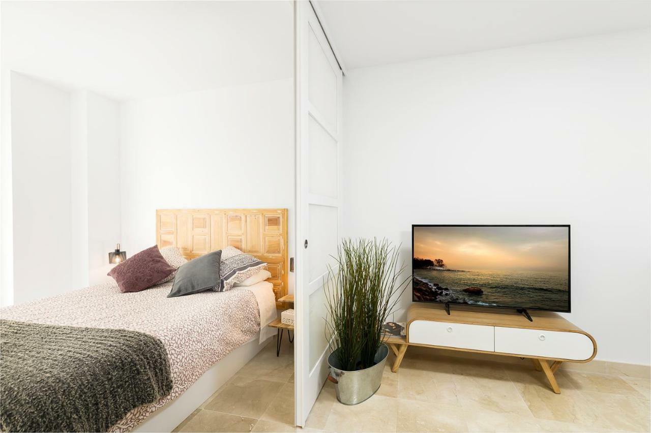Apartamento Lujo Ancha Del Carmen Málaga Exteriör bild
