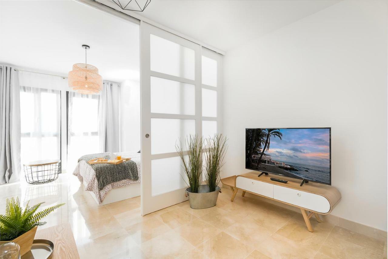 Apartamento Lujo Ancha Del Carmen Málaga Exteriör bild
