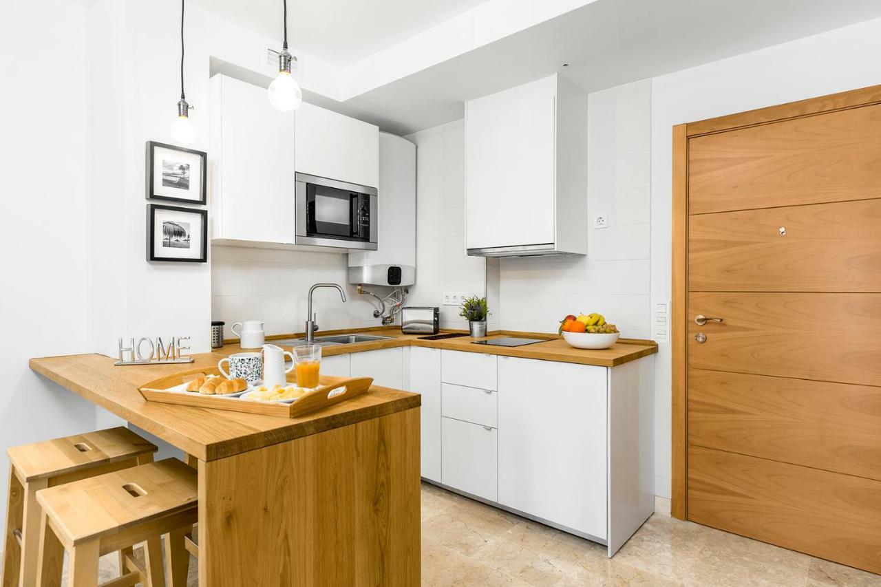 Apartamento Lujo Ancha Del Carmen Málaga Exteriör bild